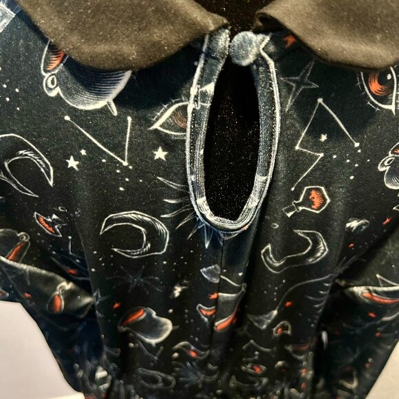 Her Universe Disney Hocus Pocus Symbols Collar Dress, Size Large - Picture 8 of 15